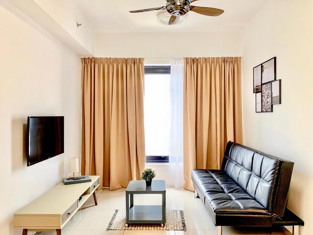 Georgetown Tropicana 218 Apartment Esterno foto