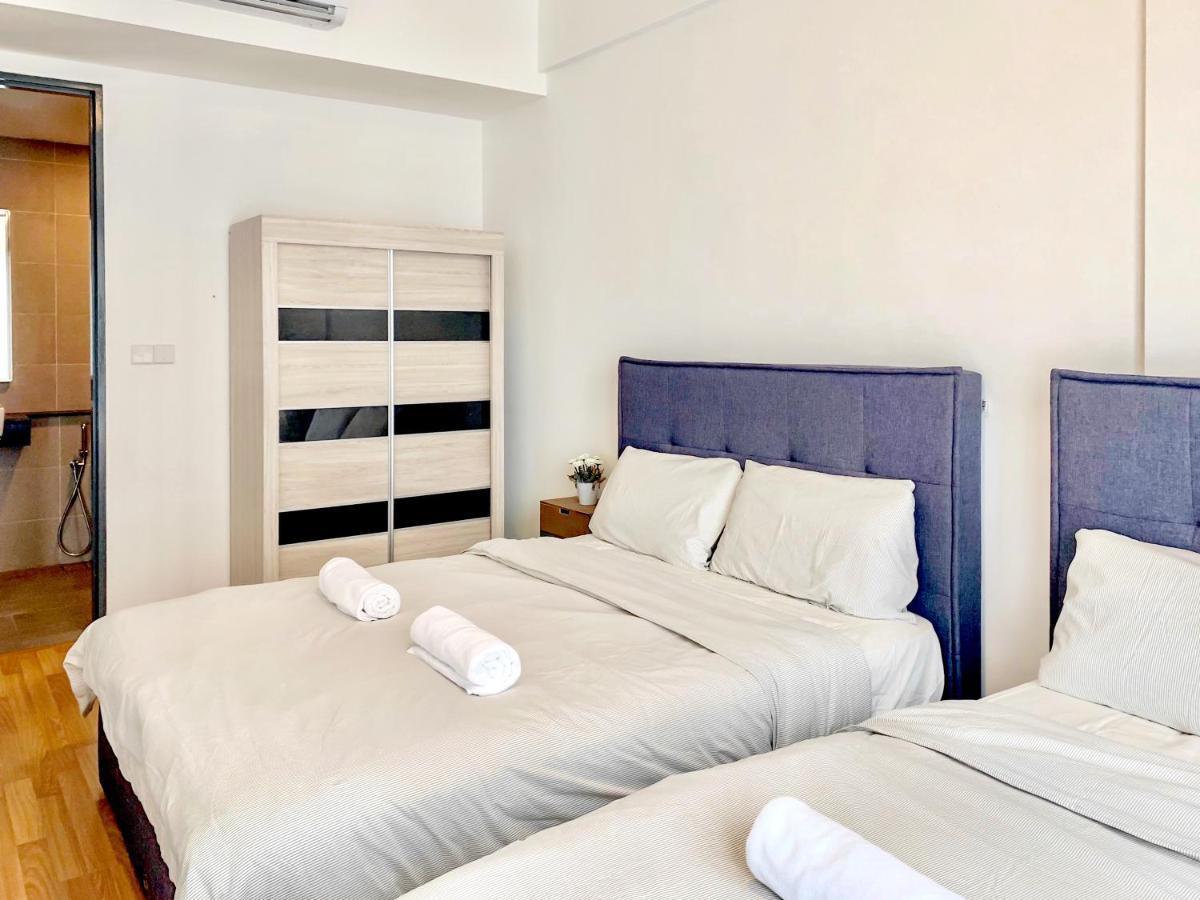 Georgetown Tropicana 218 Apartment Esterno foto